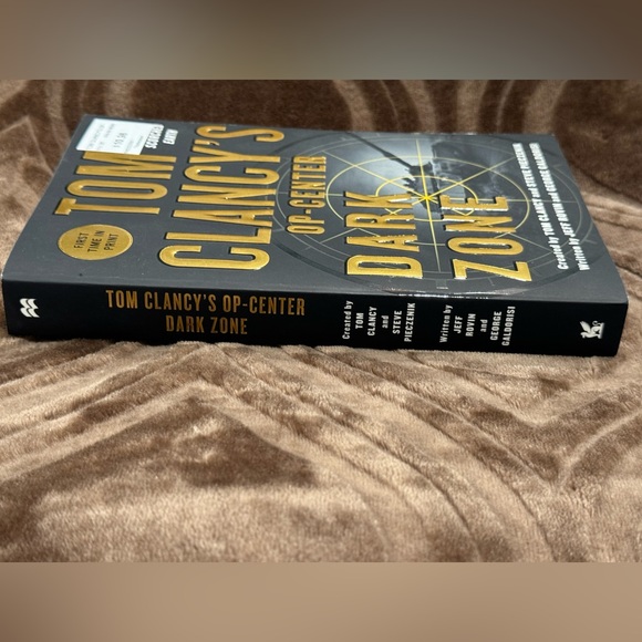 Tom Clancy’s Op Center Dark Zone - Picture 3 of 3